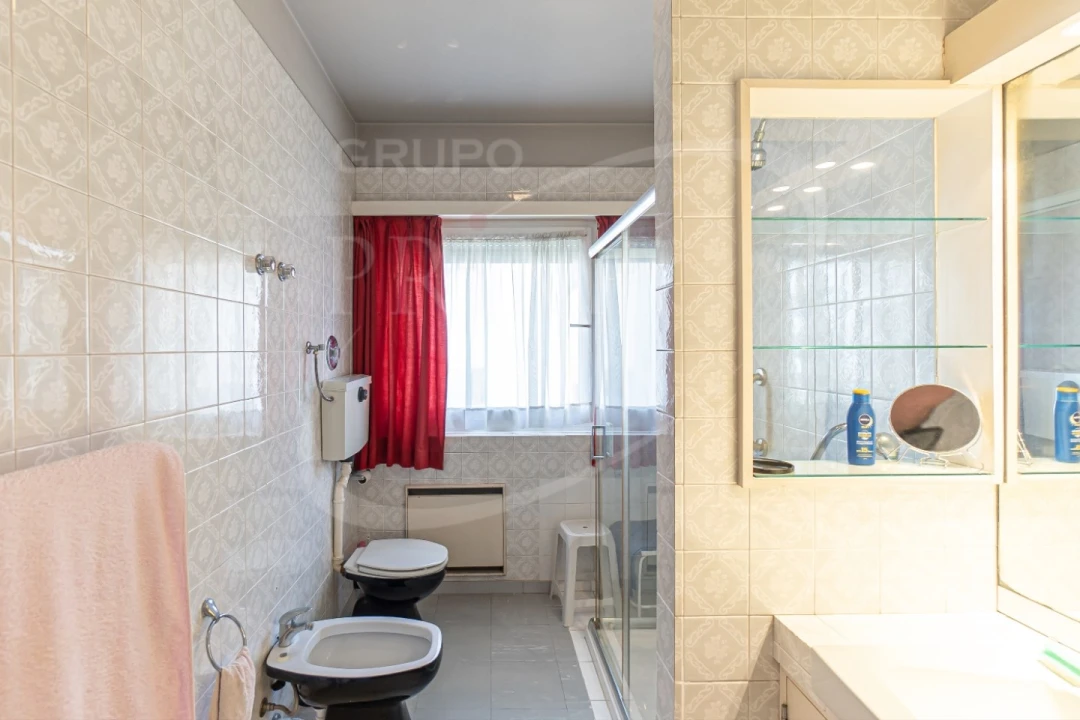 Apartamento T6 para Venda em Aldoar, Foz do Douro e Nevogilde Foto 16