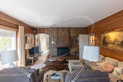 Apartamento T6 para Venda em Aldoar, Foz do Douro e Nevogilde