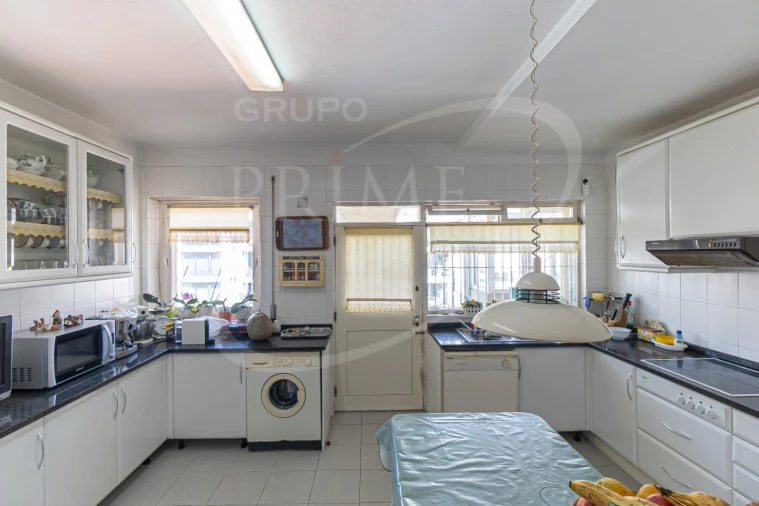 Apartamento T6 para Venda em Aldoar, Foz do Douro e Nevogilde Foto 9