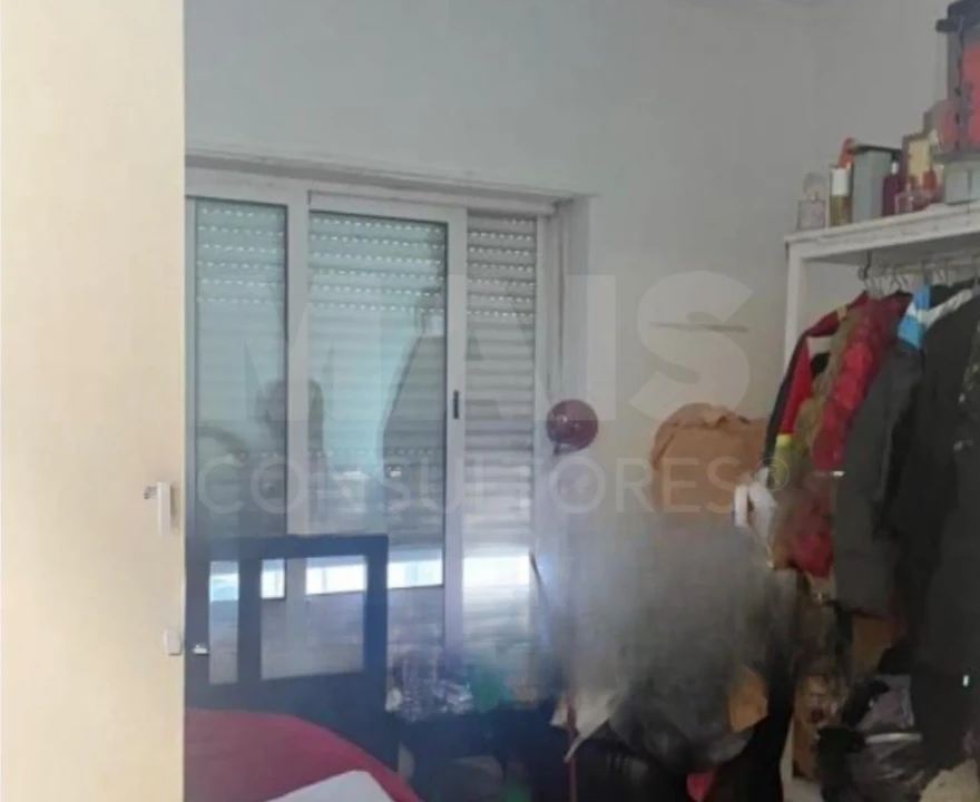 Apartamento T2 para Venda em Queluz e Belas Foto 2
