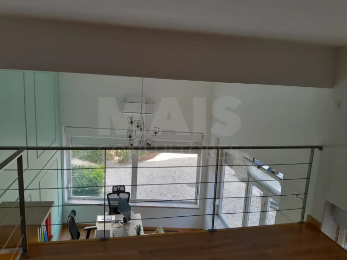 Loja para Venda em Santa Iria de Azoia, São João da Talha e Bobadela Foto 2