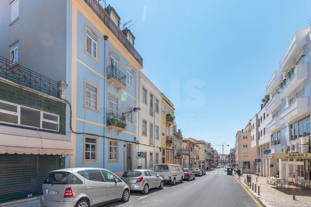 Apartamento T4 para Venda em Avenidas Novas Foto 2