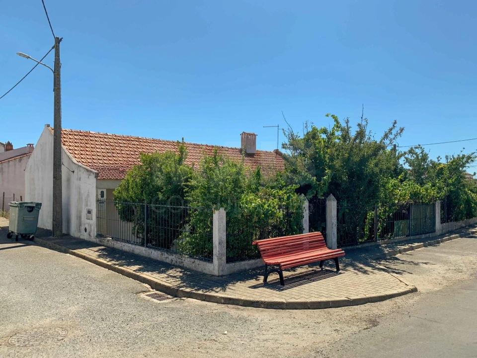 Moradia T3 para Venda em Vale de Santiago Foto 8