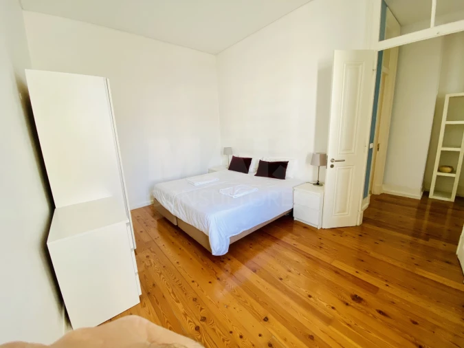 Apartamento T1 para Arrendamento em Misericórdia Foto 9