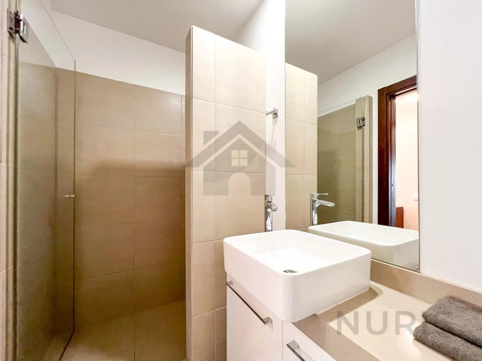Apartamento T2 para Venda em Portimão Foto 26