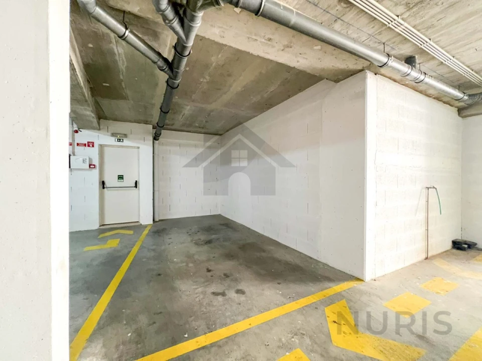 Apartamento T2 para Venda em Portimão Foto 30