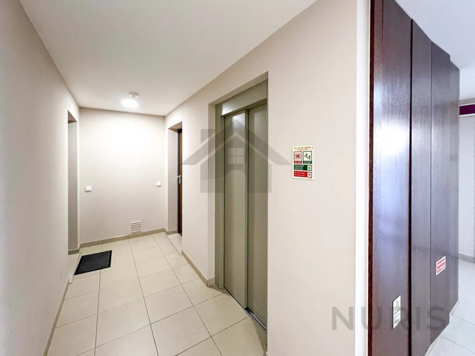 Apartamento T2 para Venda em Portimão Foto 36