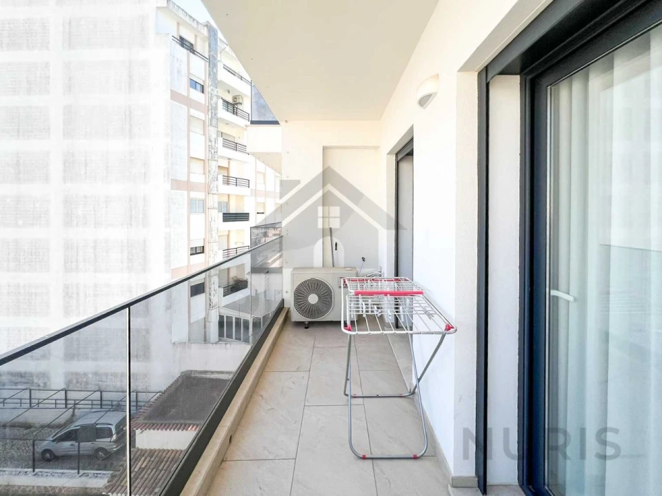 Apartamento T2 para Venda em Portimão Foto 11