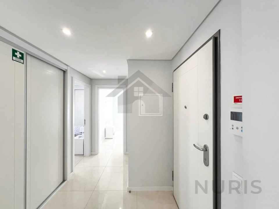 Apartamento T2 para Venda em Portimão Foto 14