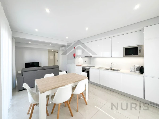 Apartamento T2 para Venda em Portimão Foto 2
