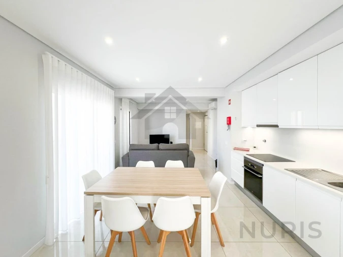 Apartamento T2 para Venda em Portimão Foto 5