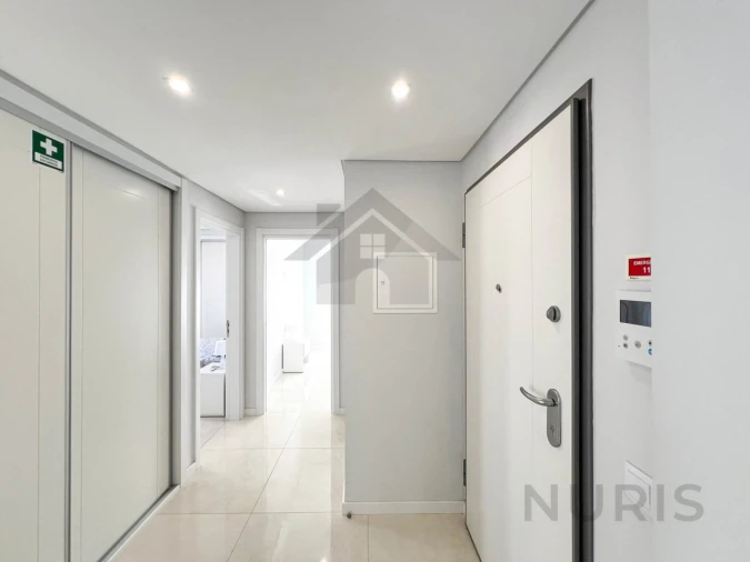 Apartamento T2 para Venda em Portimão Foto 14