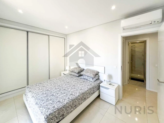 Apartamento T2 para Venda em Portimão Foto 17