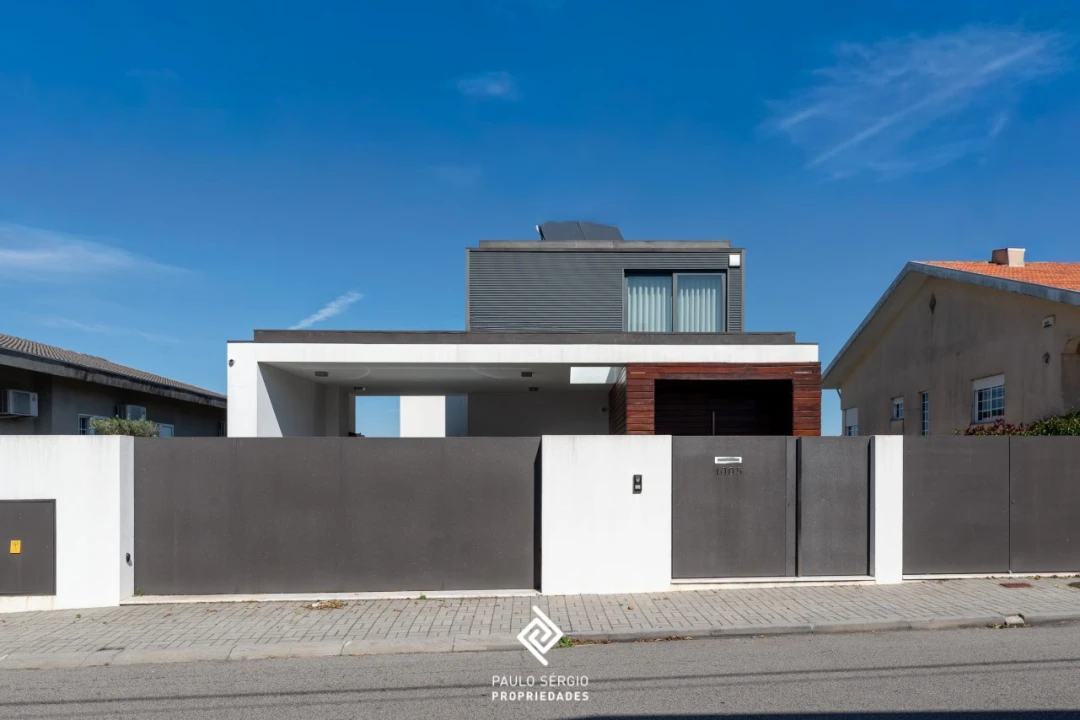 Moradia T3 para Venda em São João de Ver Foto 1