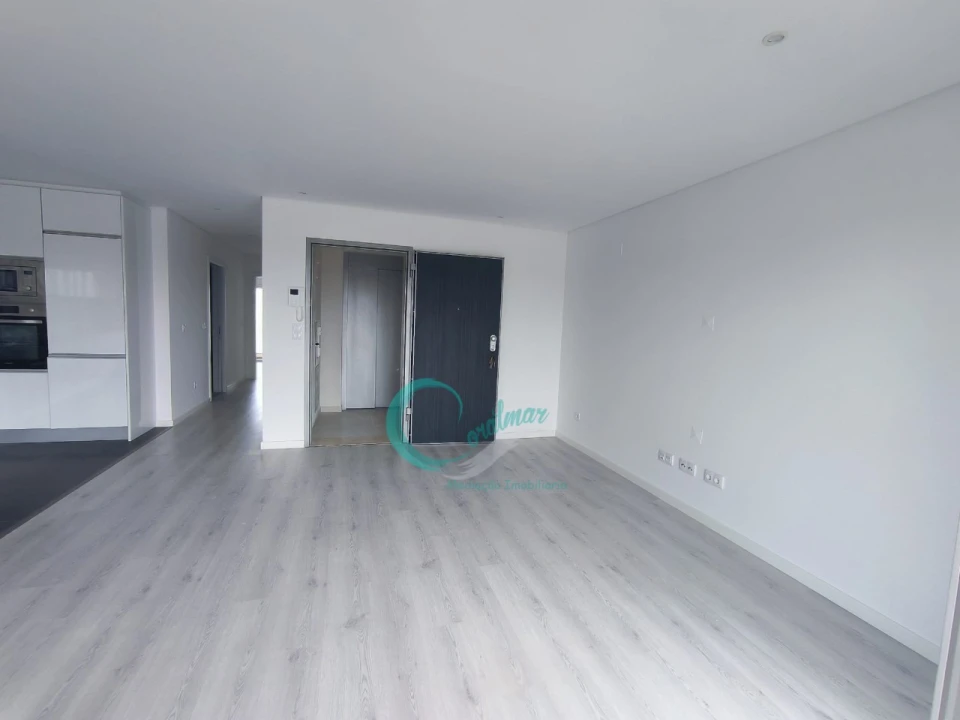 Apartamento T1 para Venda em Corroios Foto 5