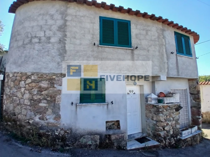 Moradia T2 para Venda em Poiares (Santo Andre)