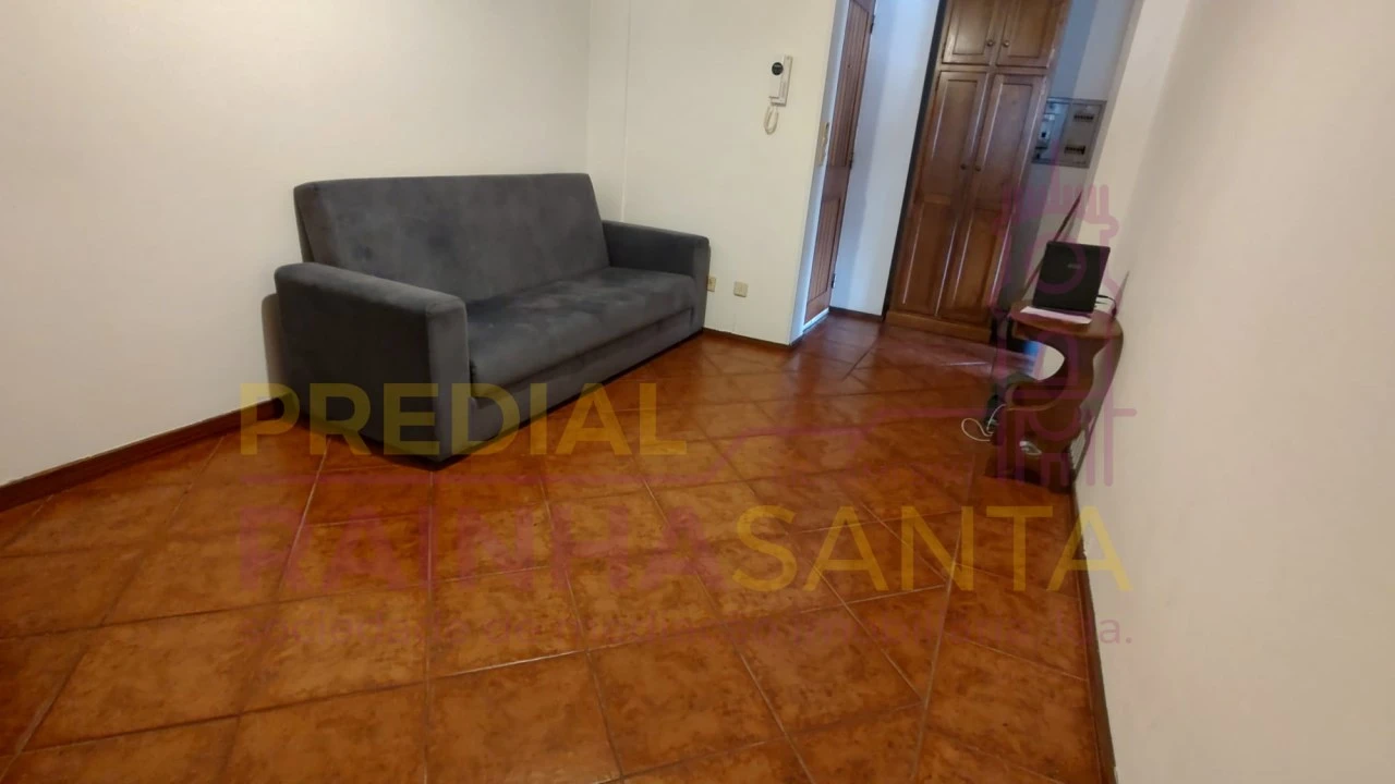 Quarto para Arrendamento em Santo Antonio dos Olivais Foto 3