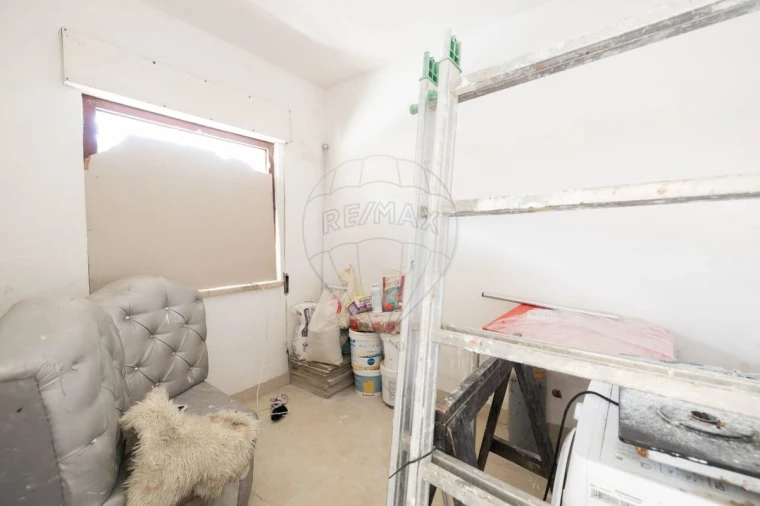 Moradia T5 para Venda em Camarate, Unhos e Apelação Foto 2