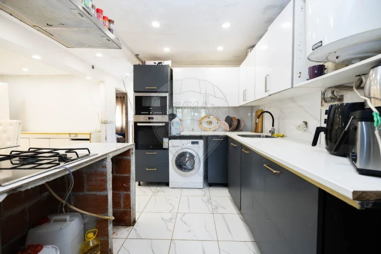 Moradia T5 para Venda em Camarate, Unhos e Apelação Foto 15