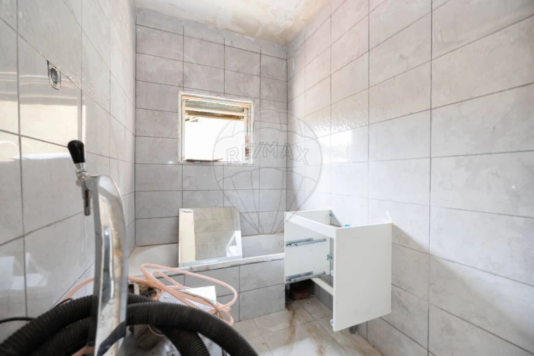 Moradia T5 para Venda em Camarate, Unhos e Apelação Foto 19