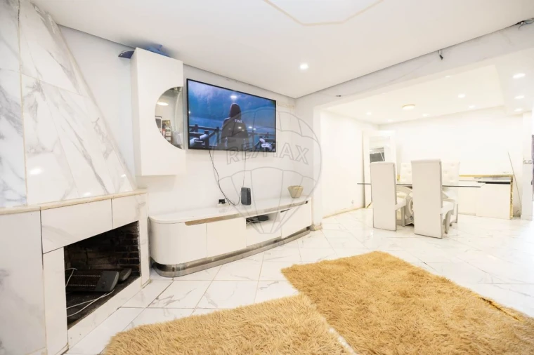 Moradia T5 para Venda em Camarate, Unhos e Apelação Foto 13