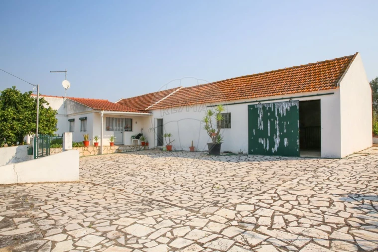 Moradia T3 para Venda em Pontevel Foto 2