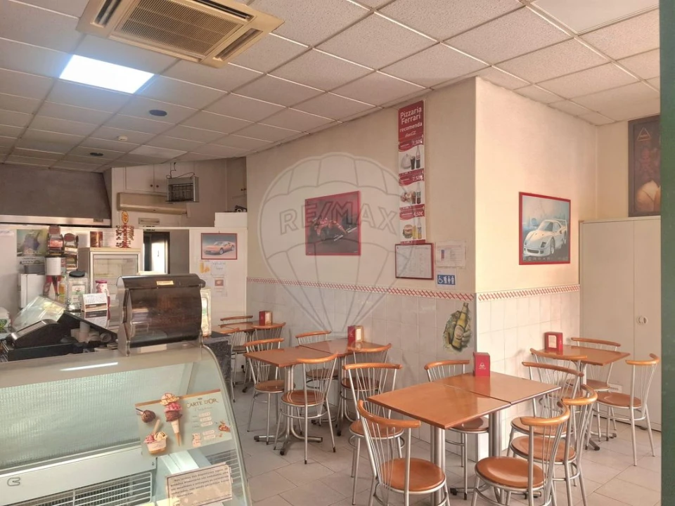 Negócio para Venda em Samora Correia Foto 1