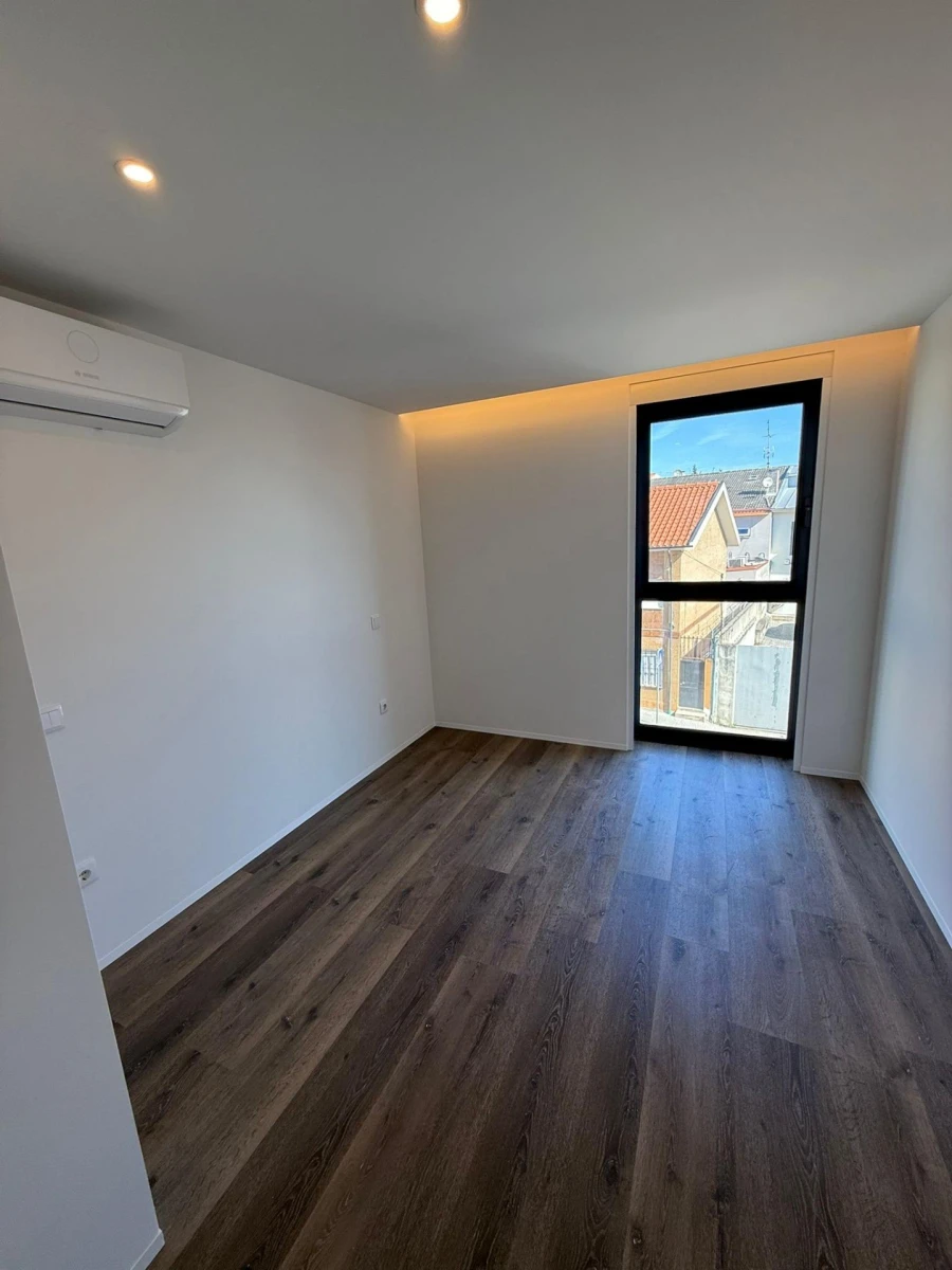 Apartamento T3 para Venda em Vila de Prado Foto 19