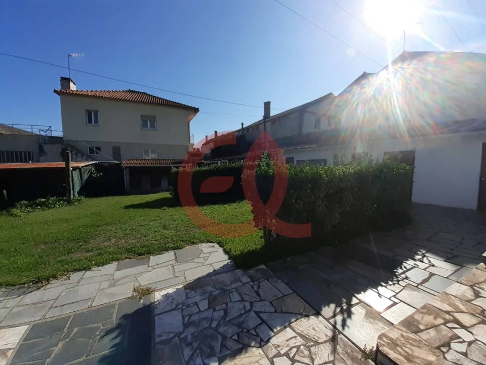Moradia T3 para Venda em Vila de Punhe Foto 3