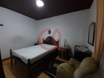 Moradia T3 para Venda em Vila de Punhe
