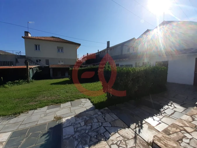 Moradia T3 para Venda em Vila de Punhe Foto 3