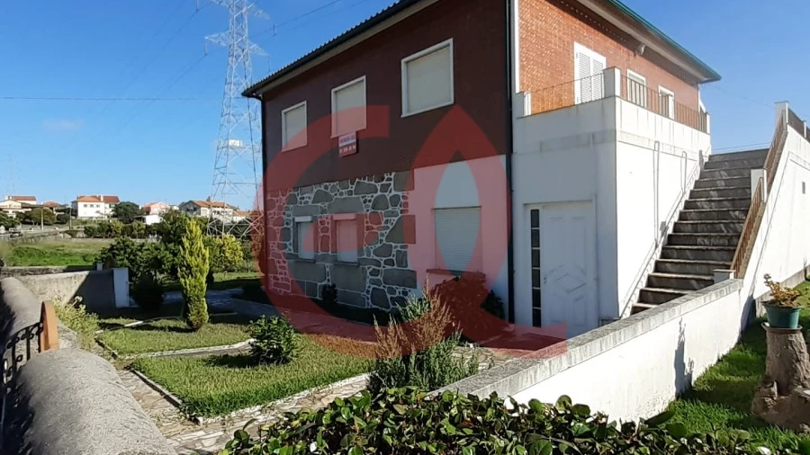 Moradia T3 para Venda em Vila de Punhe