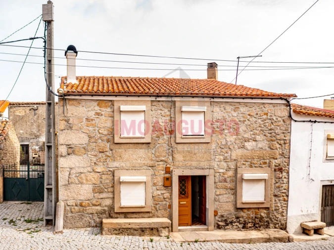 Moradia T4 para Venda em Escalhão