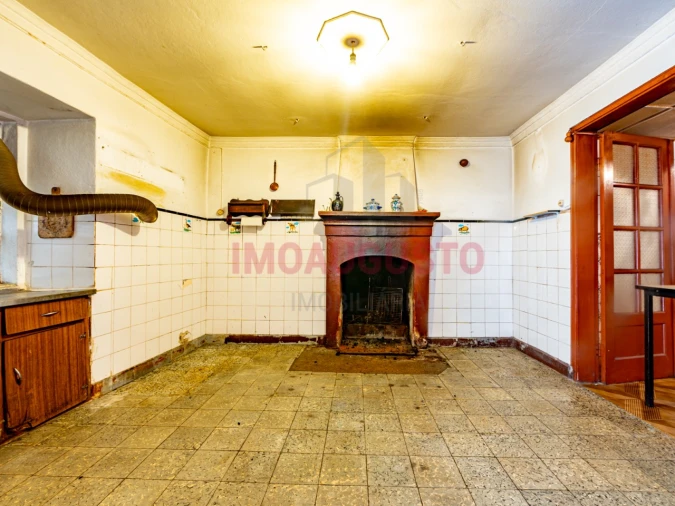 Moradia T4 para Venda em Escalhão Foto 4