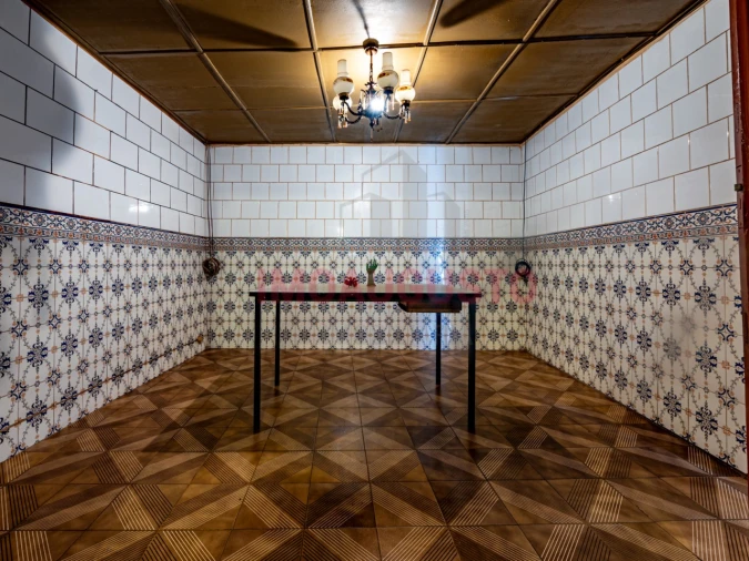 Moradia T4 para Venda em Escalhão Foto 6