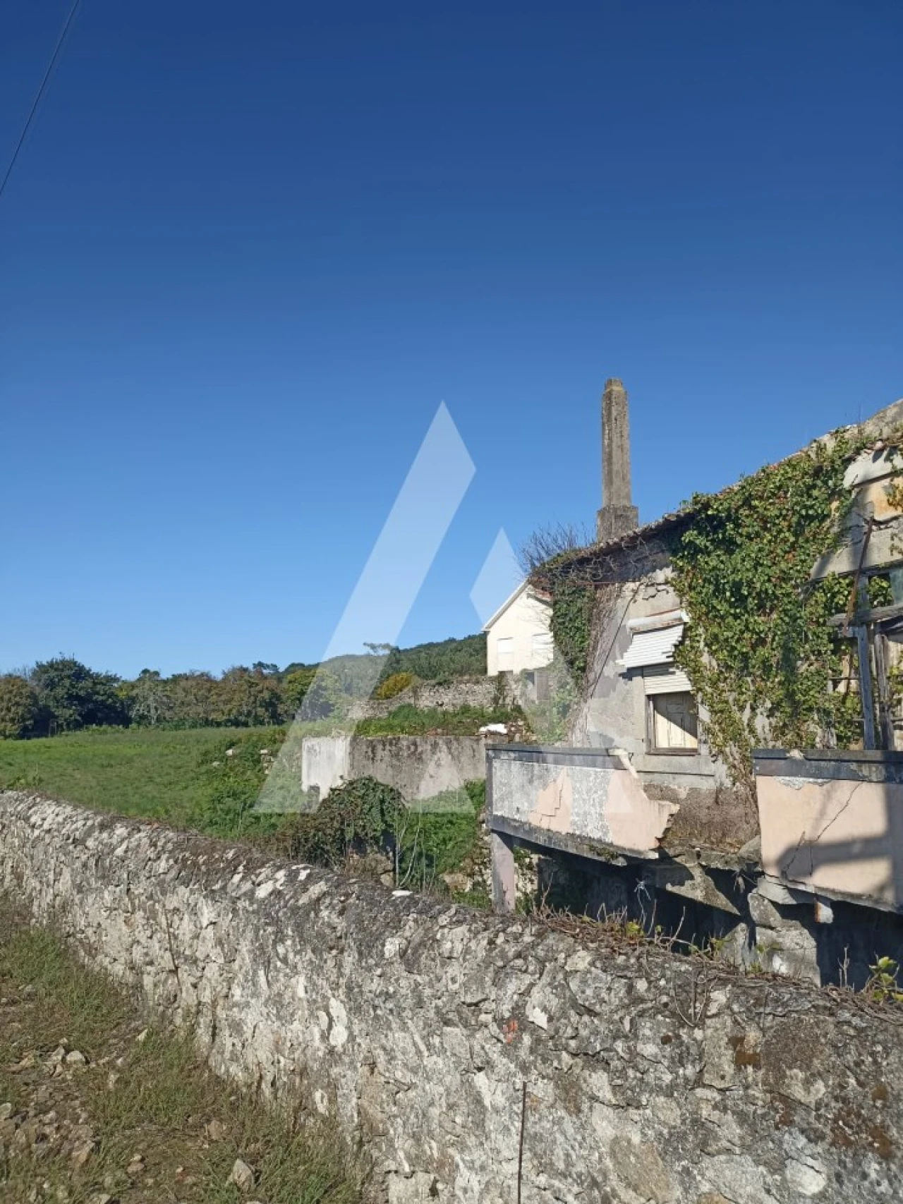 Terreno para Venda em Carreço Foto 1
