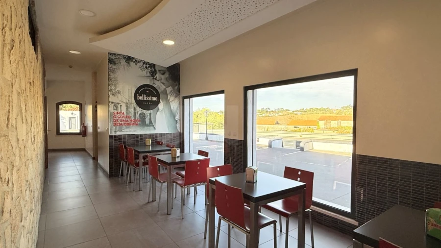 Negócio para Venda em Milharado Foto 24