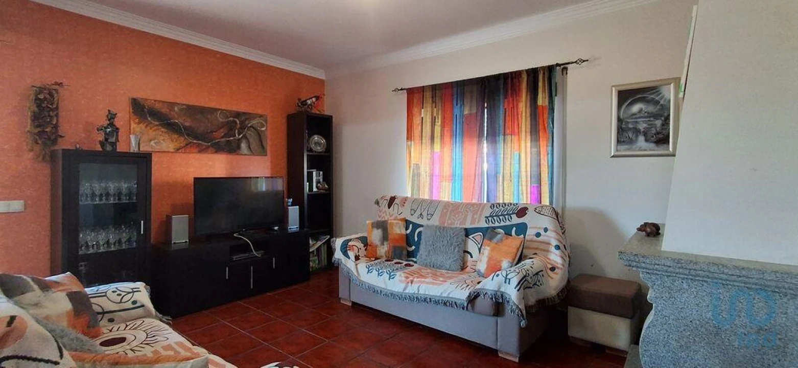 Moradia T3 para Venda em Salgueiro do Campo Foto 9