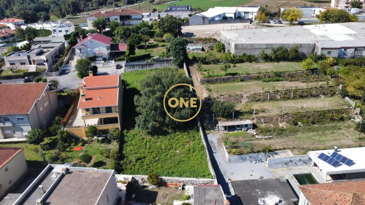 Terreno para Venda em Penamaior Foto 2