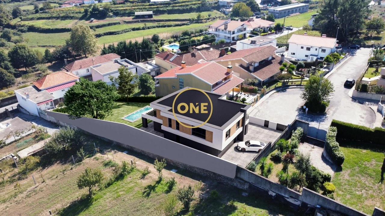 Terreno para Venda em Penamaior Foto 2