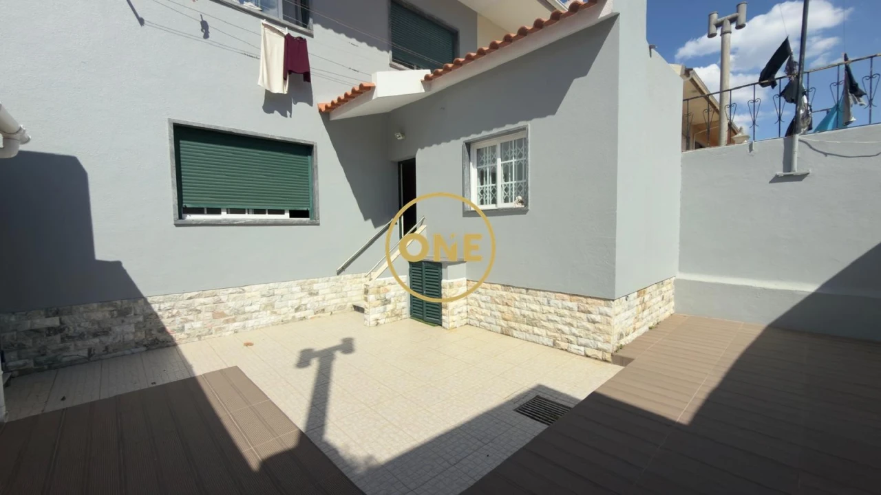 Moradia T4 para Venda em Algueirão-Mem Martins Foto 19