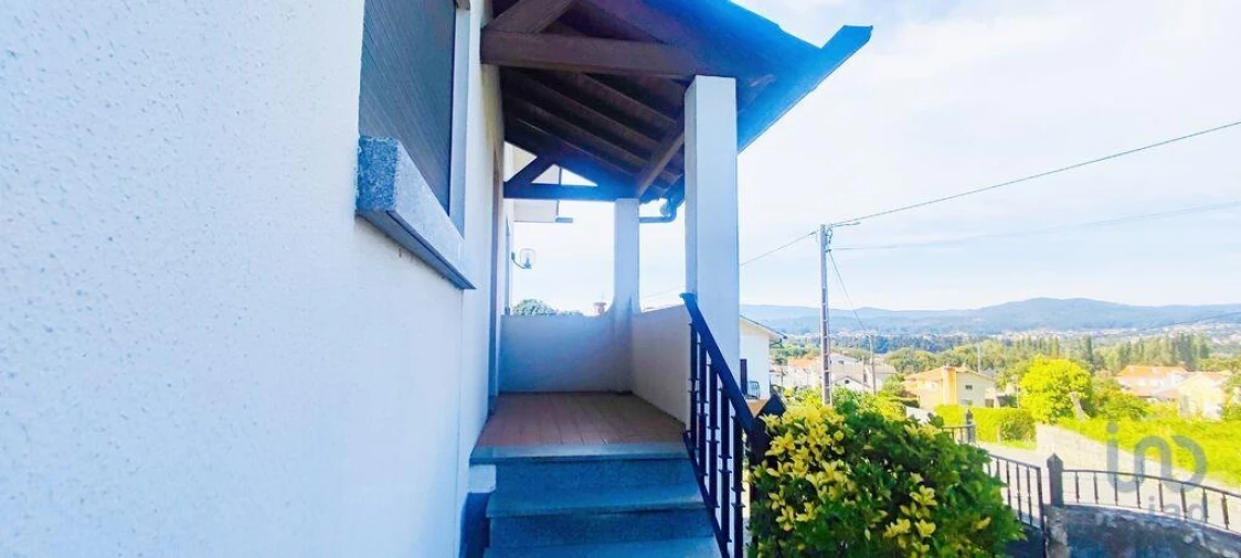 Moradia T4 para Venda em Lanhelas Foto 2
