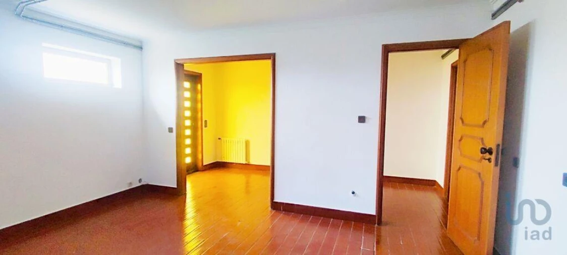 Moradia T4 para Venda em Lanhelas Foto 4