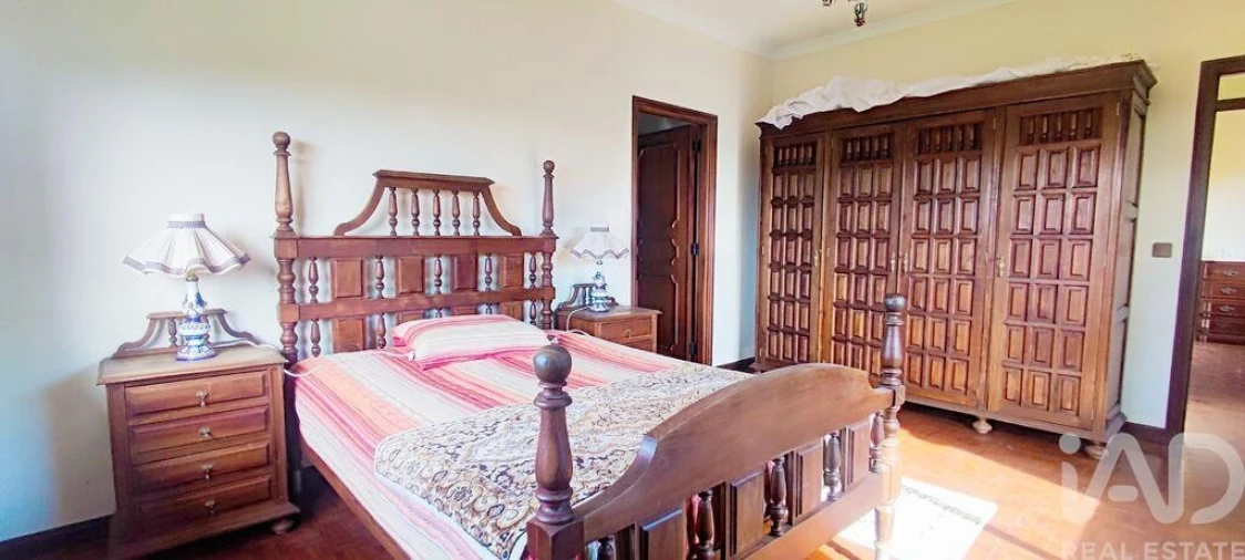 Moradia T4 para Venda em Lanhelas Foto 18