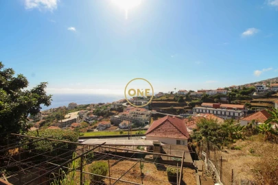 Moradia T4 para Venda em Arco da Calheta