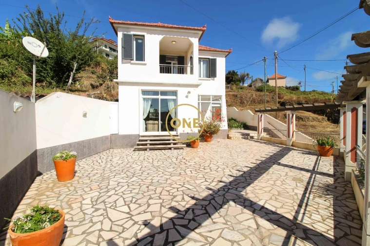 Moradia T4 para Venda em Arco da Calheta Foto 58