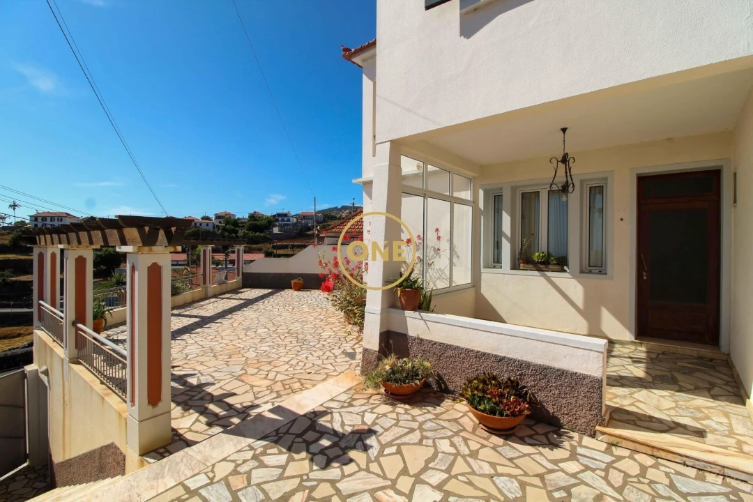 Moradia T4 para Venda em Arco da Calheta Foto 55