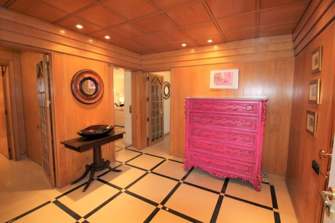 Apartamento T3 para Arrendamento em Campo de Ourique Foto 9