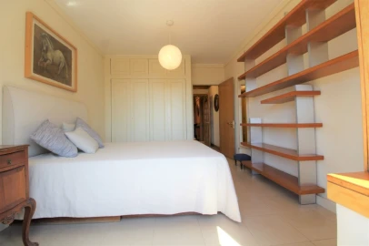 Apartamento T3 para Arrendamento em Campo de Ourique