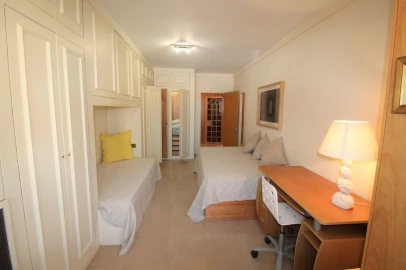 Apartamento T3 para Arrendamento em Campo de Ourique